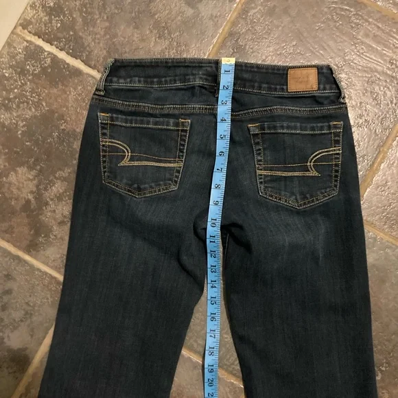 American Eagle Favorite Boyfriend Style Jeans Size 2 - Picture 9 of 12